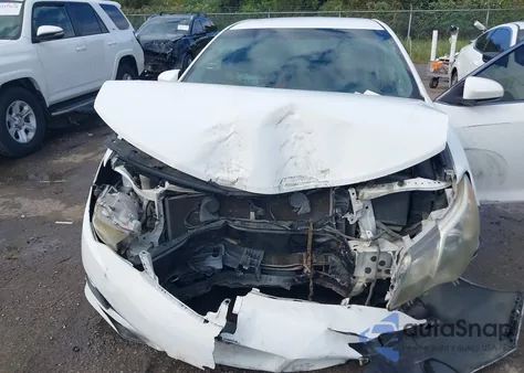 2014 Toyota Camry Se z USA, uszkodzony, nr VIN 4T1BF1FK9EU766035